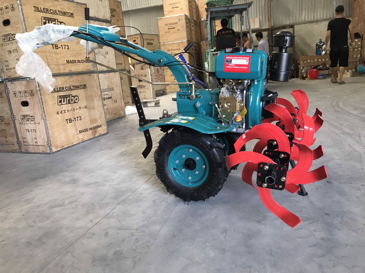 Mua máy xới đất chạy dầu giá rẻ bao vận chuyển tại Lâm Đồng