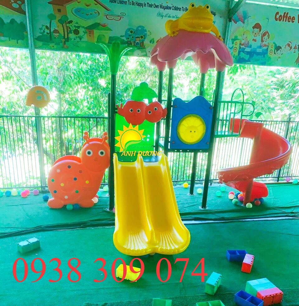 Cầu trượt liên hoàn ngoài trời giá rẻ đảm bảo uy tín chất lượng | BigBuy360 - bigbuy360.vn