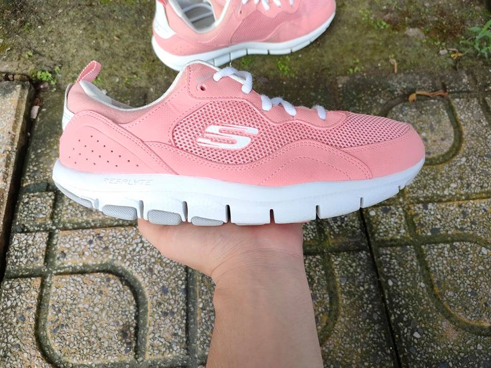 Giày thể thao thương hiệu SKECHERS siêu nhẹ êm chân - ZAL0: 0907.130.133 | BigBuy360 - bigbuy360.vn Giày thể thao thương hiệu SKECHERS siêu nhẹ êm chân - ZAL0: 0907.130.133 | BigBuy360 - bigbuy360.vn