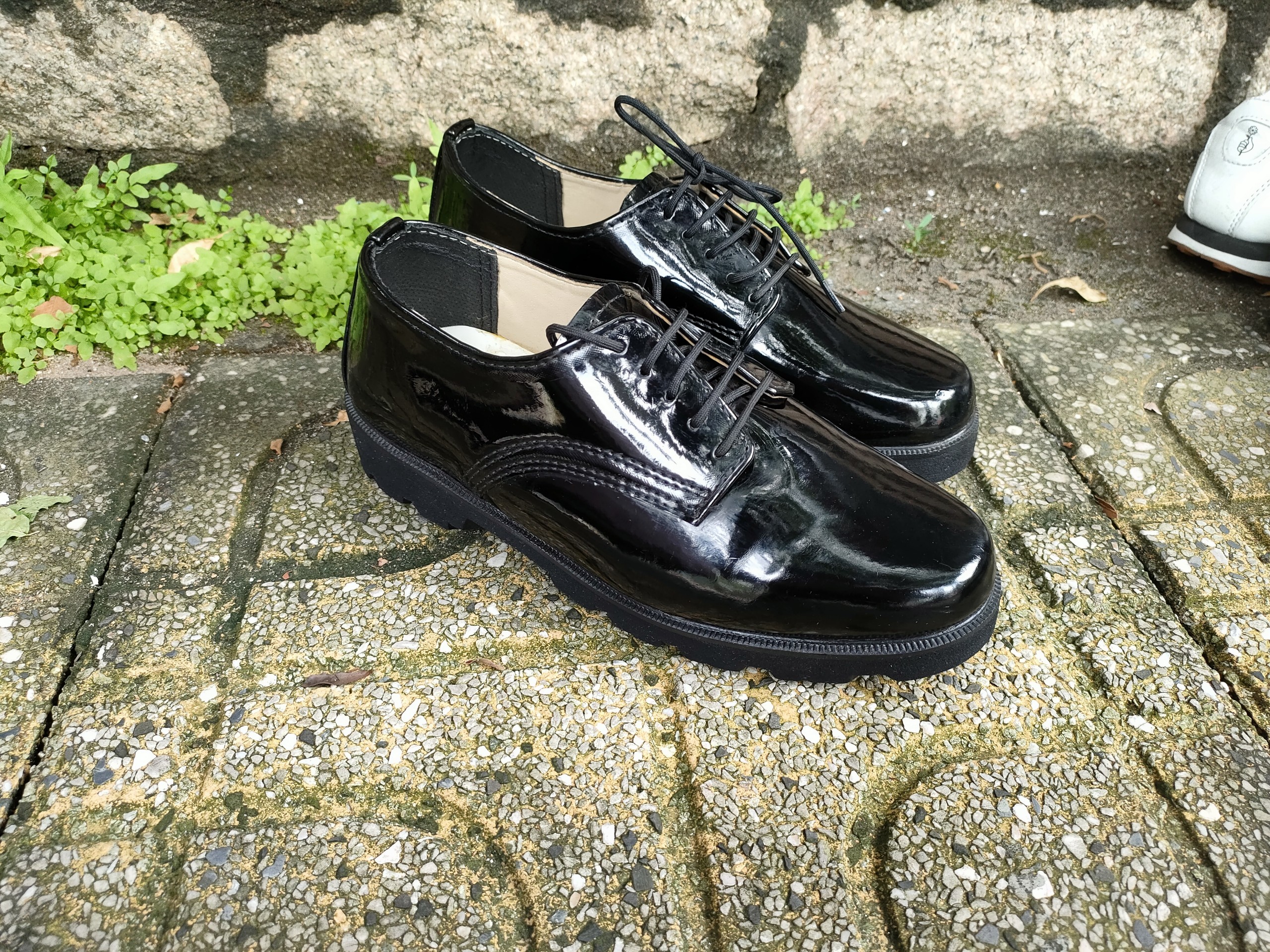 chuyên kinh doanh hàng 2hand  thể thao nam nữ giày da chính hãng tại BIÊN HÒA |ZALO 0907130133 | BigBuy360 - bigbuy360.vn