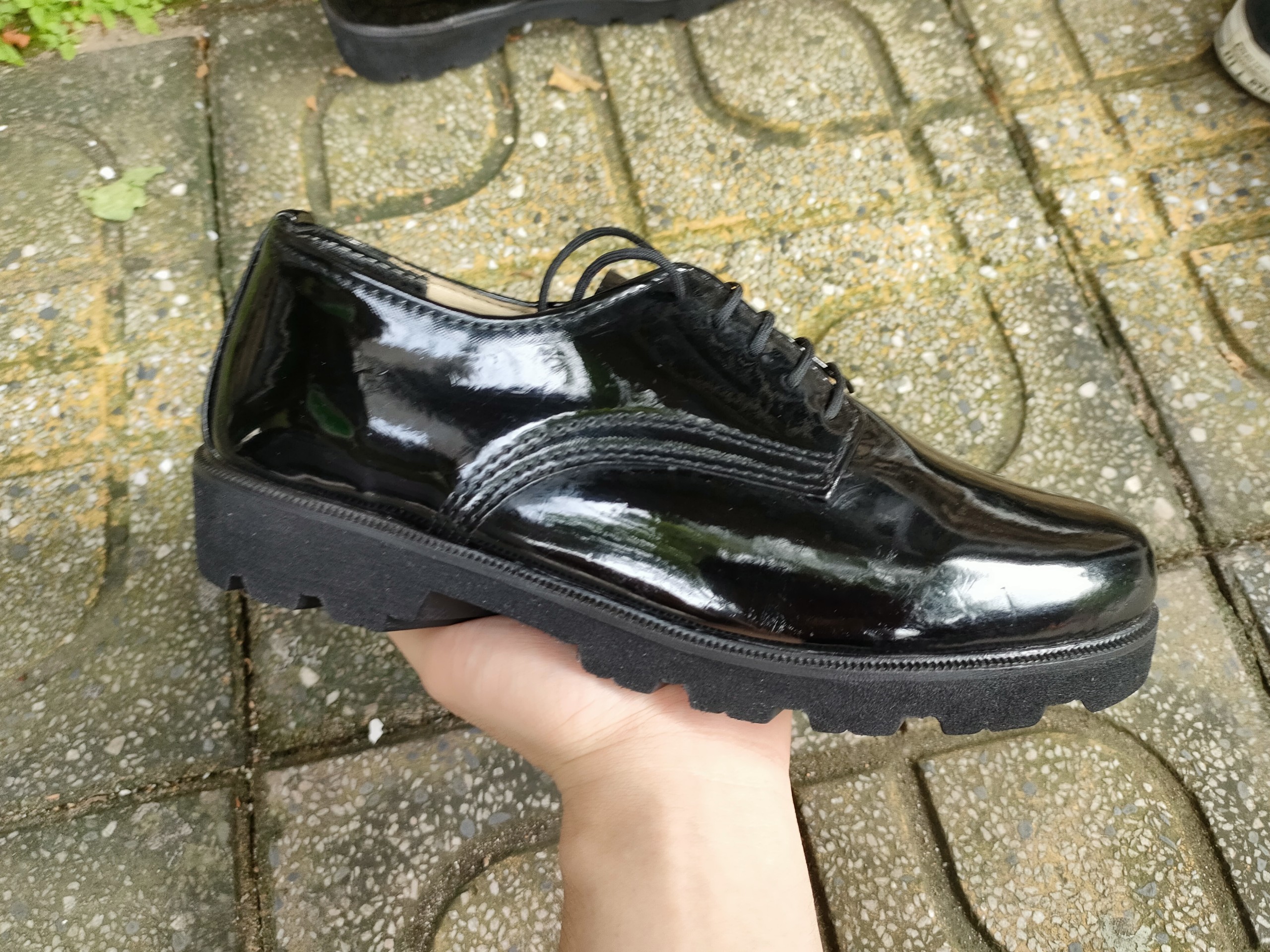 chuyên kinh doanh hàng 2hand  thể thao nam nữ giày da chính hãng tại BIÊN HÒA |ZALO 0907130133 | BigBuy360 - bigbuy360.vn