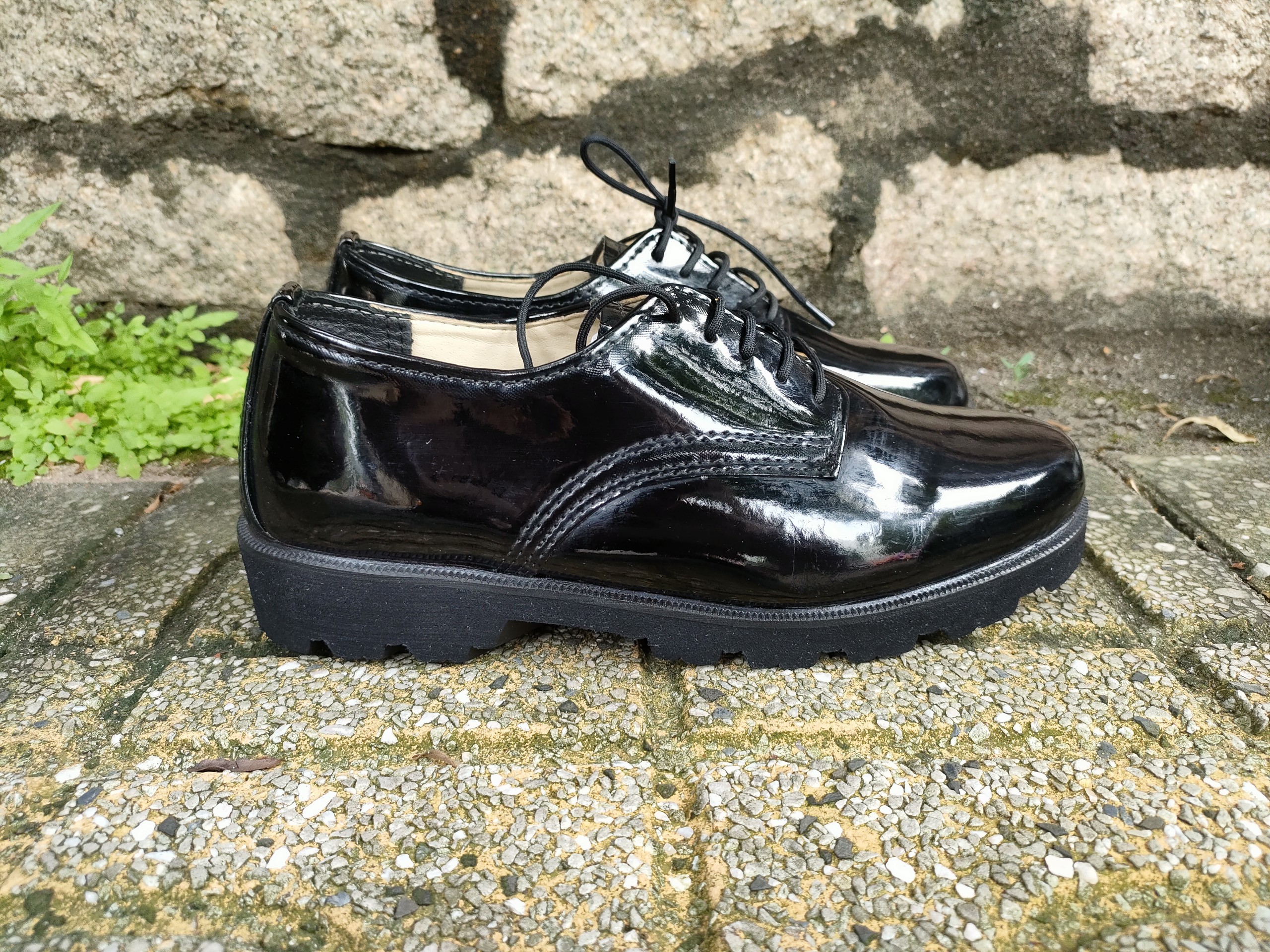 chuyên kinh doanh hàng 2hand  thể thao nam nữ giày da chính hãng tại BIÊN HÒA |ZALO 0907130133