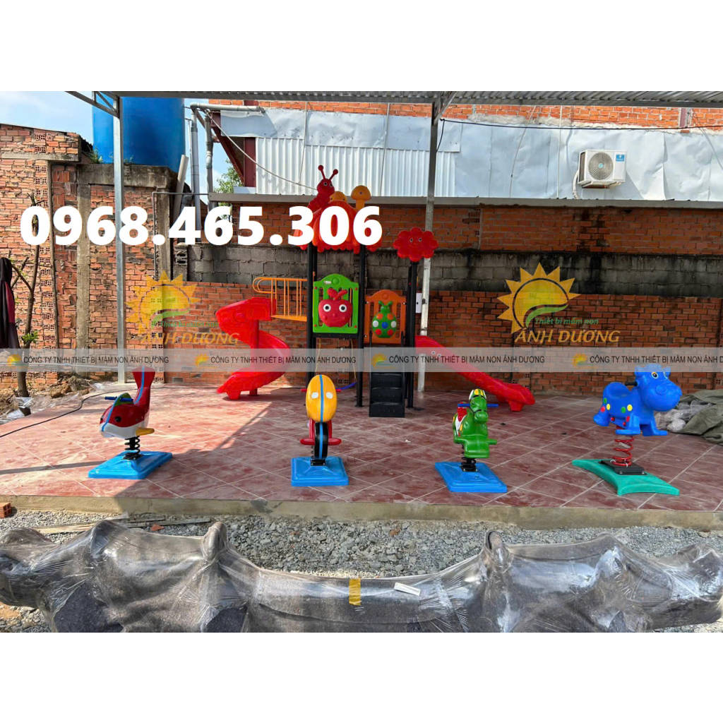 Cầu trượt, xích đu, thú nhún lò xo trẻ em dành cho nhà hàng, quán café | BigBuy360 - bigbuy360.vn